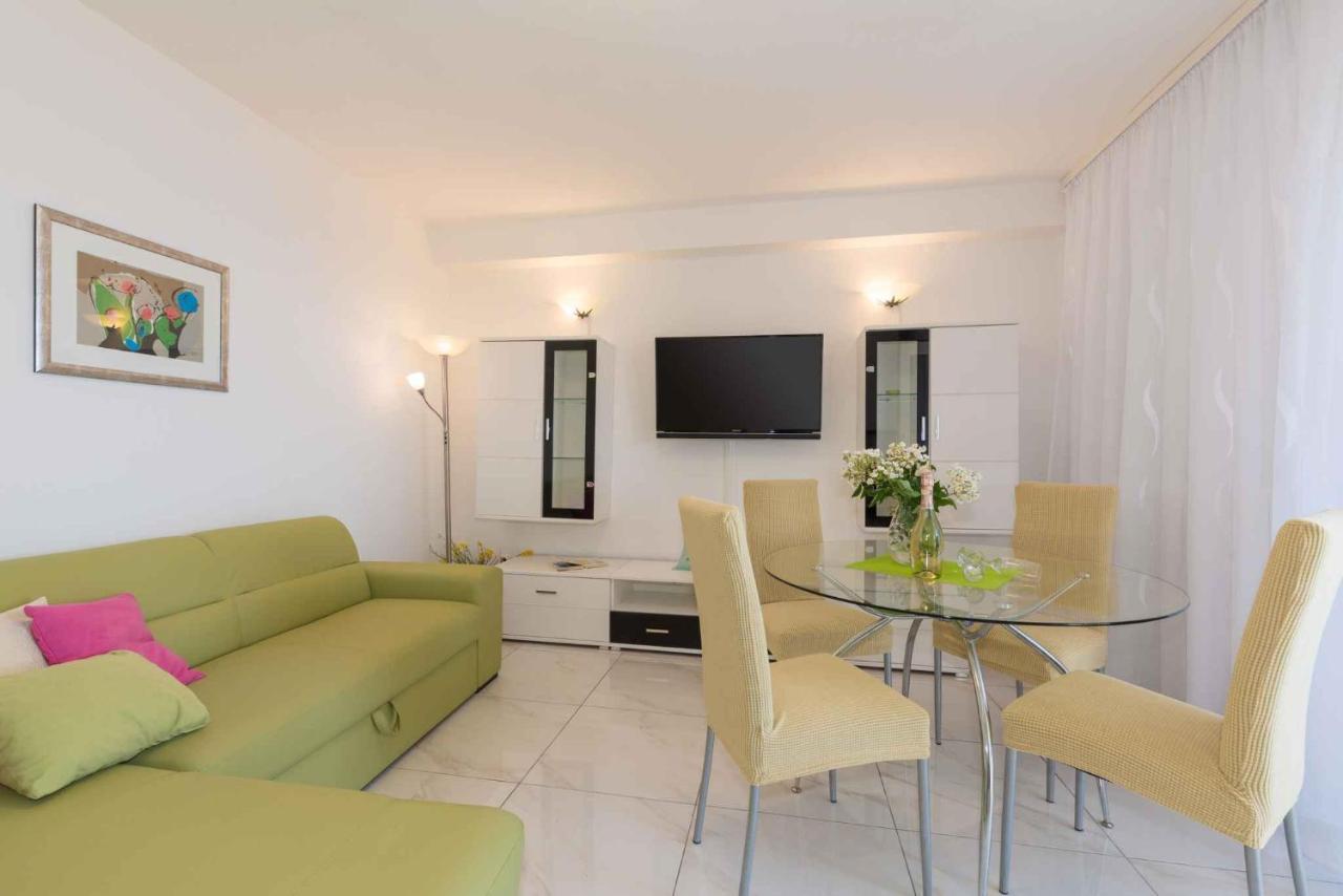 Apartments In Ravni/Istrien 30383 外观 照片