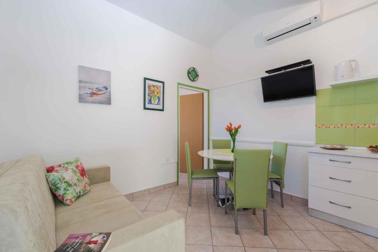 Apartments In Ravni/Istrien 30383 外观 照片